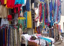 Una tienda en el mercado de Asun