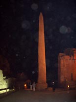 Obelisco durante el espectculo de luz y sonido