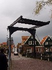 Volendam - Puente