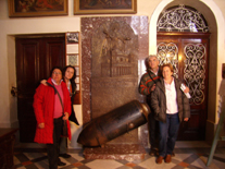 Réplica de bomba en la iglesia de Mosta (foto de Pruden)