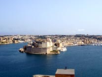 Vista de Vittoriosa desde los Upper Barrakka Gardens