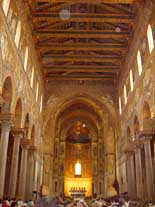 El interior de la catedral